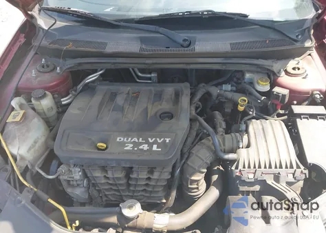 2013 Chrysler 200 Lx z USA, uszkodzony, nr VIN 1C3CCBAB6DN670410